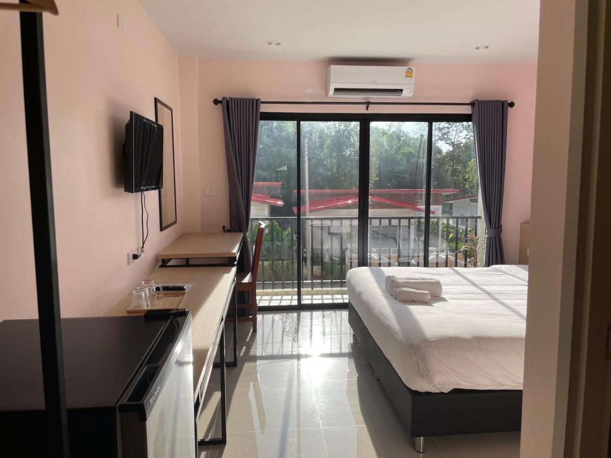 โรงแรมนิยม เอสทีเอ็น 2 - Niyom Stn 2 Hotel Ban Phue Kültér fotó
